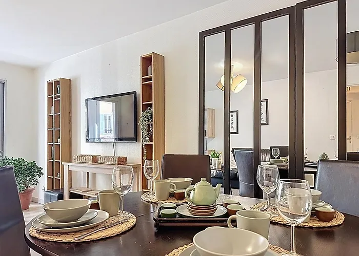 One Bedroom With Terrace , Port De , Ideal Location Ницца