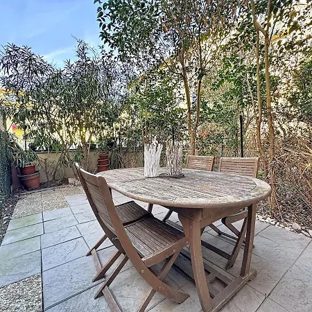 One Bedroom With Terrace , Port De , Ideal Location 尼斯